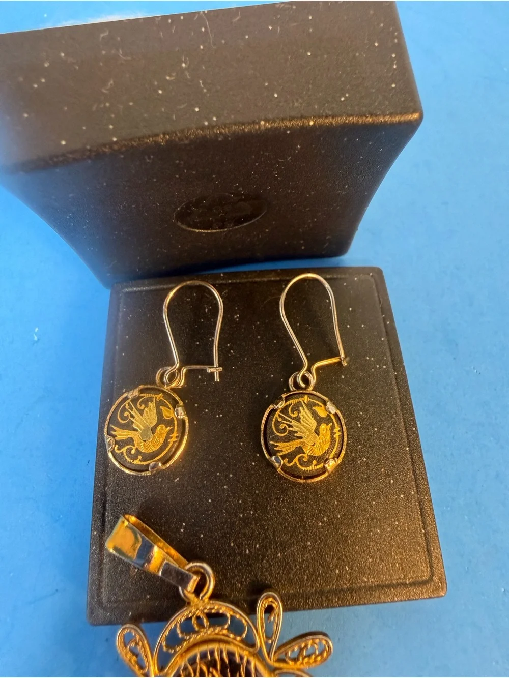 Vintage jewelry set in the traditional Damascus technique